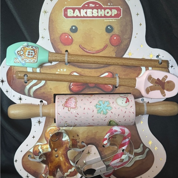 The Bakeshop Other - Festive Gingerbread Baking Set | NWT